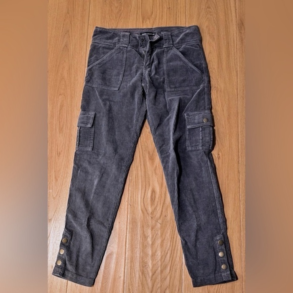 Forces of Nature Women’s Corduroy Cargo Pants - Size 28 - NWOT